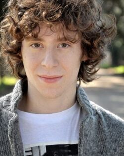 Niccolo G Casting Attori;Uomini;Caratteristi;Modelli Milano - 18-25;25-35 anni