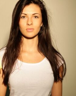 Giuseppina B Casting Donne;Modelle Milano - 25-35 anni