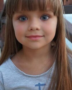 Rebecca T. Casting Bambini Milano - Bambina anni
