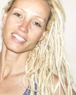 Brunilde E. Casting Donne;Caratteristi;Modelle Milano - 25-35 anni