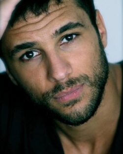 Fabrizio R Casting Attori;Uomini;Modelli Milano - 18-25;25-35 anni